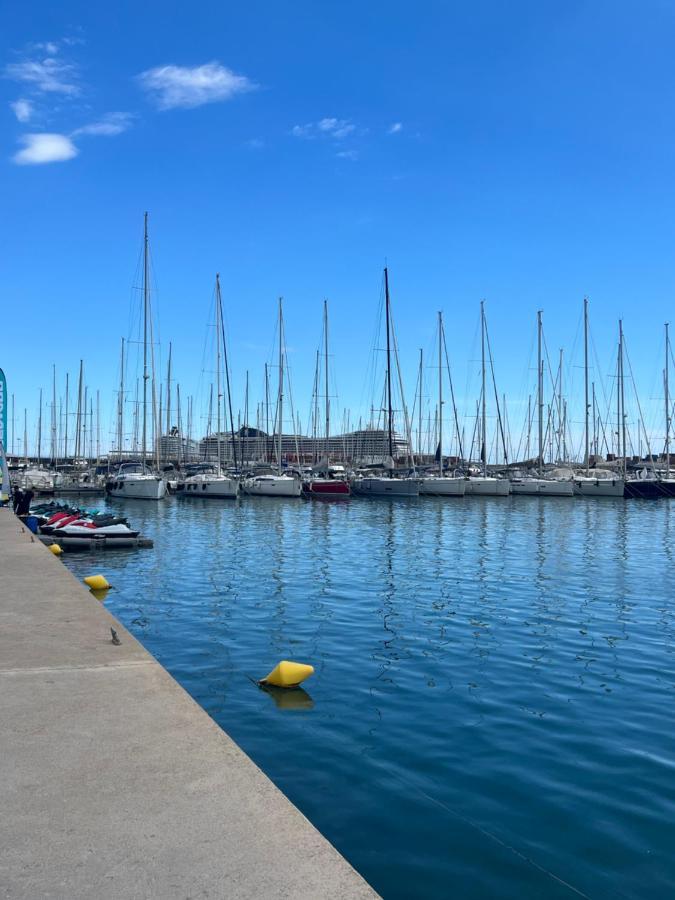 Valencia Aparthotel Cosmo Bagian luar foto